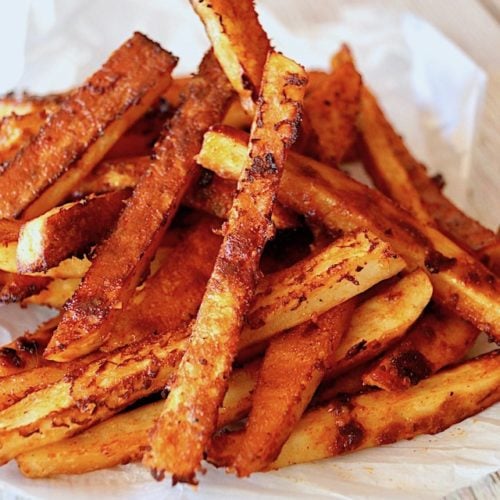 https://cookingontheweekends.com/wp-content/uploads/2011/08/Smoky-Chipotle-French-Fries-1-500x500.jpg