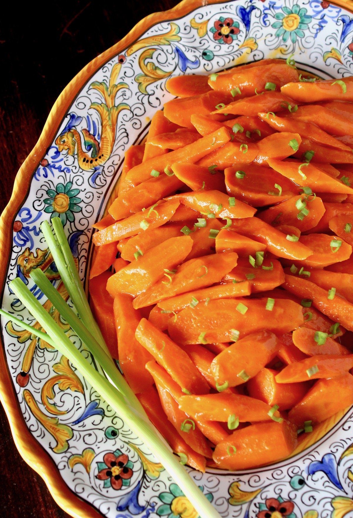 Colorfully-rimmed Italian platter with glazed carrots