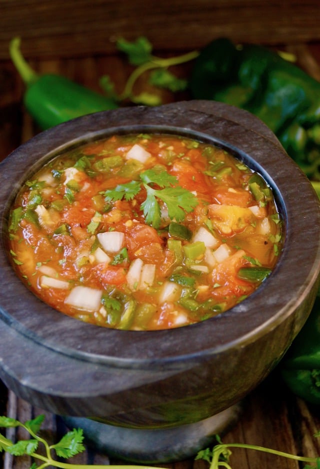 roasted poblano salas in black bowl