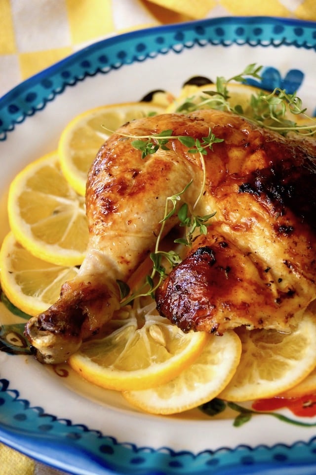 https://cookingontheweekends.com/wp-content/uploads/2012/12/Simple-Lemon-Roasted-Chicken3.jpg