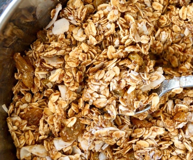 Granola mix for breakfast cookies