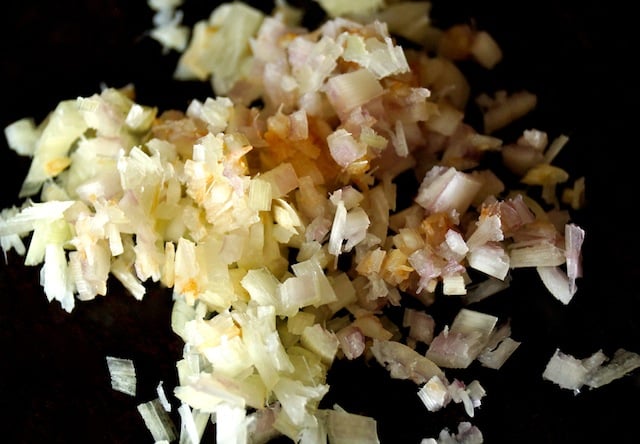 piled of finely chopped lemongrass