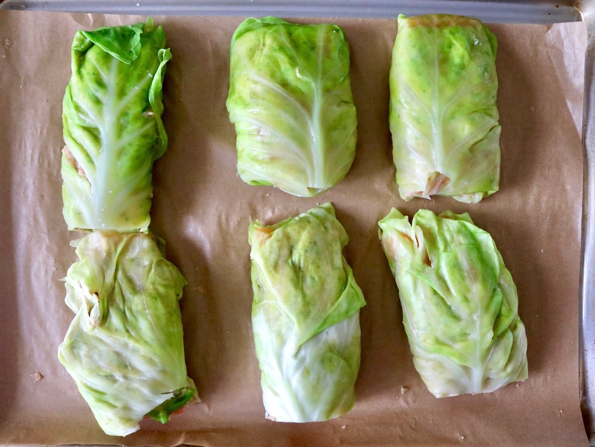 Salmon-and-Cabbage-Recipe Six Cabbage rolls filled with salmon fillets.