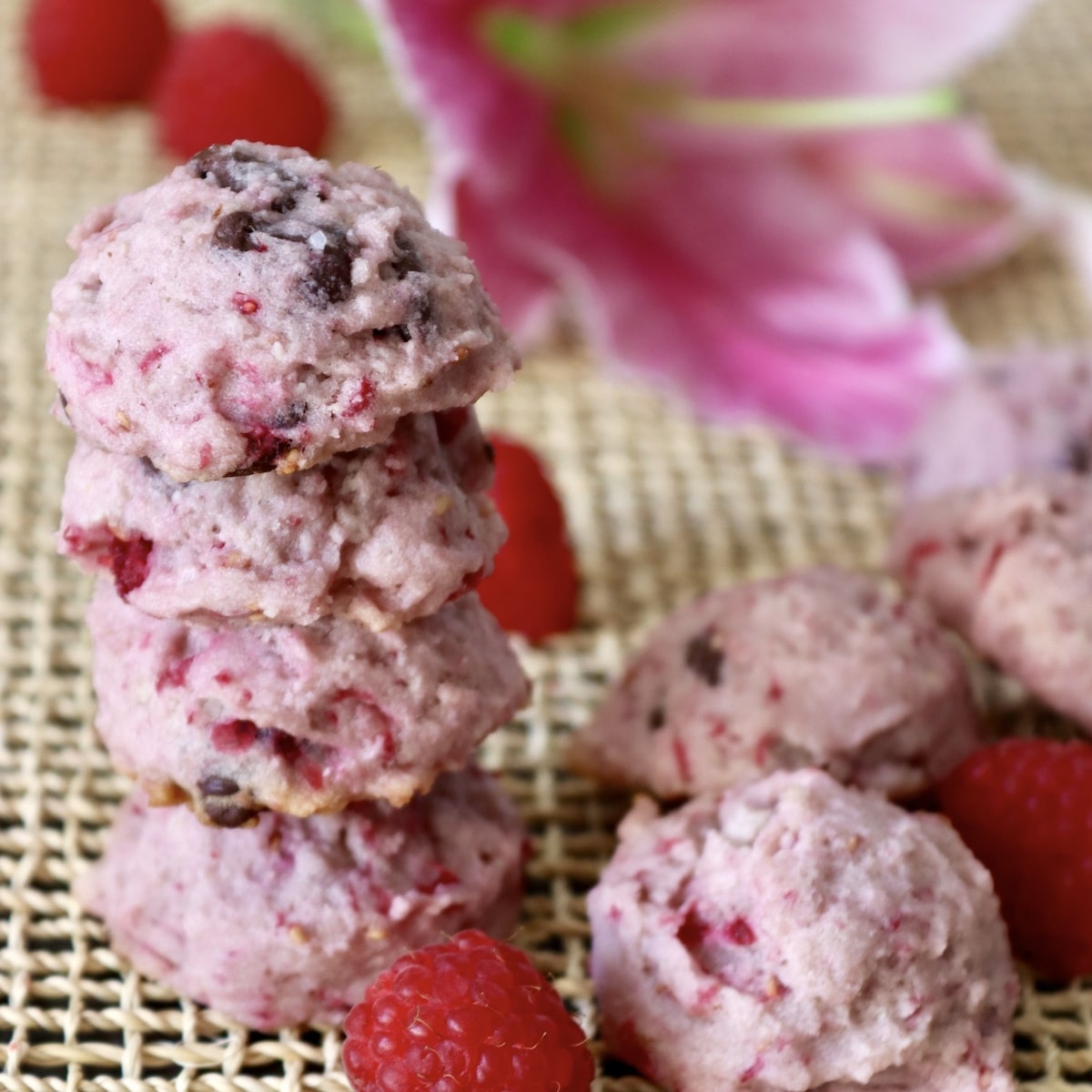 Chocomor Raspberry Raspberry Chocolate Chip Cookies | Cooking On The Weekends