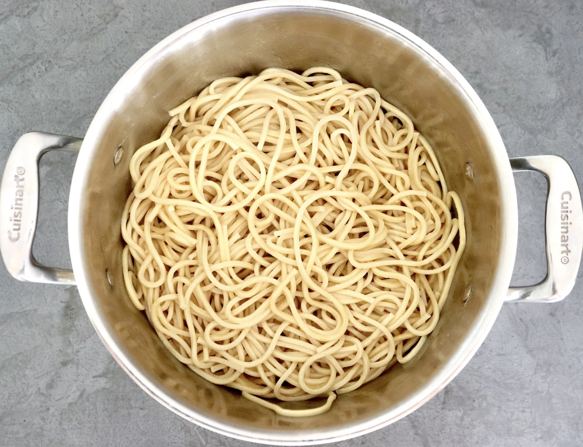 Chinese-Longevity-Noodles-Recipe Large pot with cooked Chinese noodles.