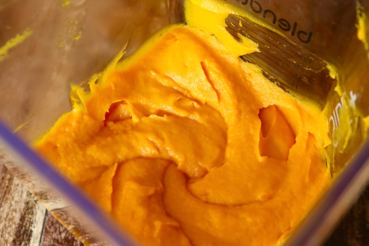 Carrot puree in a blender.